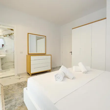 Апартаменты Tesi Влёра