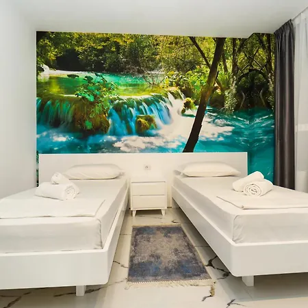 Tesi Apartamento Vlorë